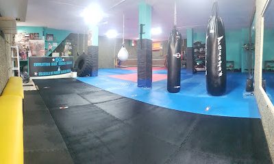 Entrena Boxeo en el gimnasio Evolution boxing club